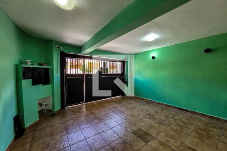 Casa à venda com 100m², 2 quartos e 2 vagasGaragem