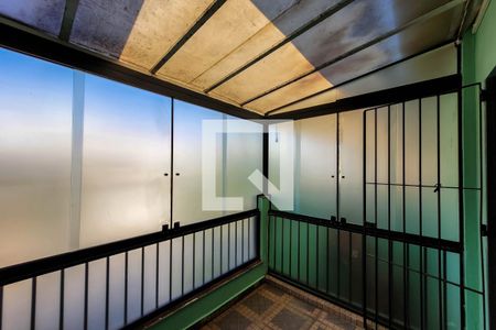 Casa à venda com 100m², 2 quartos e 2 vagasVaranda Suíte