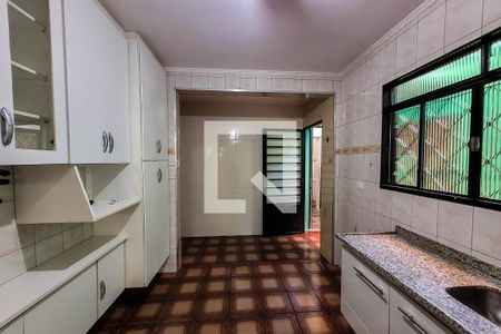 Casa à venda com 100m², 2 quartos e 2 vagasCozinha