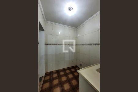 Casa à venda com 100m², 2 quartos e 2 vagasCozinha( edicula)