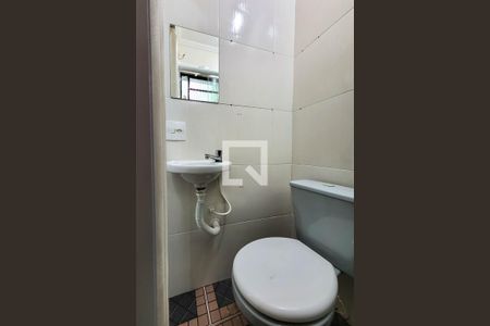 Casa à venda com 100m², 2 quartos e 2 vagasBanheiro ( edicula)