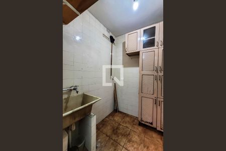 Casa à venda com 100m², 2 quartos e 2 vagasÁrea de Serviço