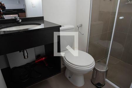 Banheiro de kitnet/studio para alugar com 1 quarto, 15m² em Bom Retiro, São Paulo
