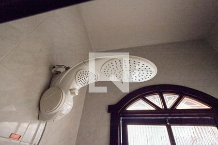 Casa à venda com 180m², 3 quartos e 3 vagas Casa à venda com 180m², 3 quartos e 3 vagasBanheiro da suíte