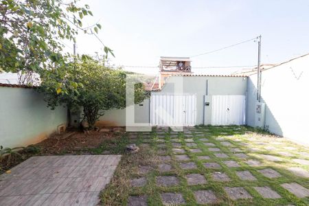 Casa à venda com 180m², 3 quartos e 3 vagas Casa à venda com 180m², 3 quartos e 3 vagasVista da varanda