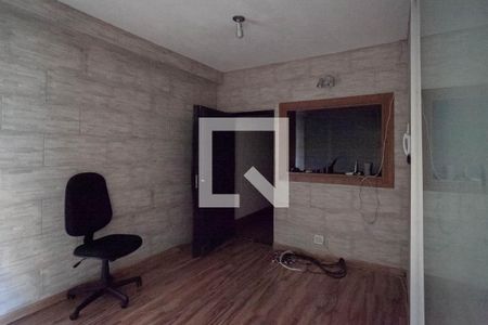 Casa à venda com 180m², 3 quartos e 3 vagas Casa à venda com 180m², 3 quartos e 3 vagasStúdio