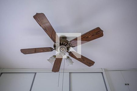 Casa à venda com 180m², 3 quartos e 3 vagas Casa à venda com 180m², 3 quartos e 3 vagasSuíte