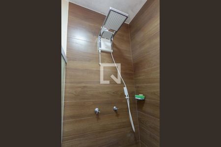 Casa à venda com 150m², 2 quartos e 2 vagas Casa à venda com 150m², 2 quartos e 2 vagasBanheiro