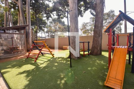 Apartamento à venda com 64m², 2 quartos e sem vagaÁrea Comum - Playground