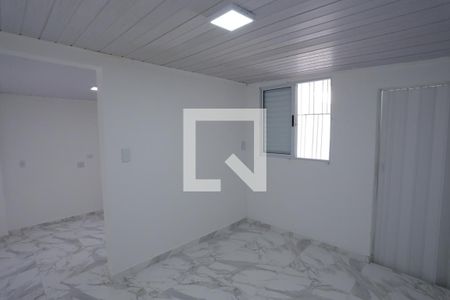 Suíte de casa para alugar com 1 quarto, 60m² em Vila Ré, São Paulo