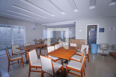 Apartamento para alugar com 46m², 2 quartos e 1 vagaÁrea comum - Salão de festas