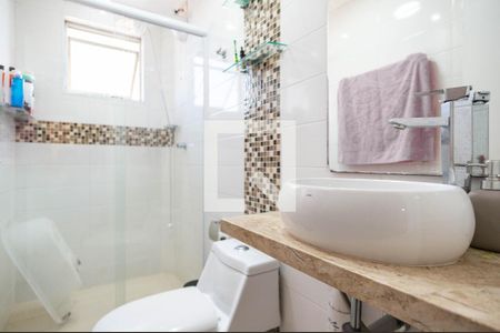 Banheiro de apartamento à venda com 2 quartos, 55m² em Parque São Luís, São Paulo