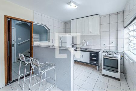Apartamento à venda com 120m², 2 quartos e 1 vaga Apartamento à venda com 120m², 2 quartos e 1 vagaCozinha