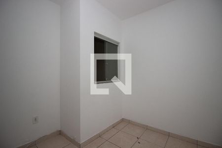 Quarto 2 de apartamento para alugar com 2 quartos, 60m² em Guará Ii, Brasília