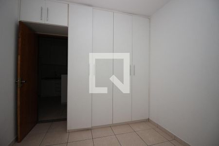 Quarto 1 de apartamento para alugar com 2 quartos, 60m² em Guará Ii, Brasília