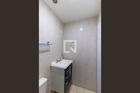 Apartamento para alugar com 71m², 3 quartos e 2 vagasBanheiro Social 