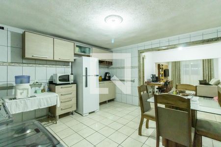 Casa à venda com 124m², 3 quartos e 2 vagas Casa à venda com 124m², 3 quartos e 2 vagasCozinha