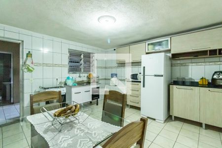 Casa à venda com 124m², 3 quartos e 2 vagas Casa à venda com 124m², 3 quartos e 2 vagasCozinha