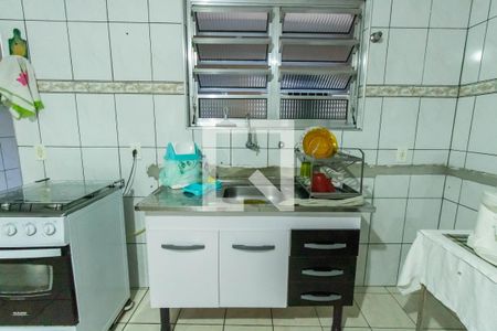 Casa à venda com 124m², 3 quartos e 2 vagas Casa à venda com 124m², 3 quartos e 2 vagasCozinha