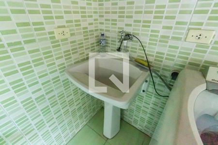 Casa à venda com 124m², 3 quartos e 2 vagas Casa à venda com 124m², 3 quartos e 2 vagasÁrea de Serviço