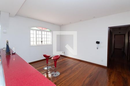 Casa à venda com 323m², 5 quartos e 5 vagasSala de Jantar