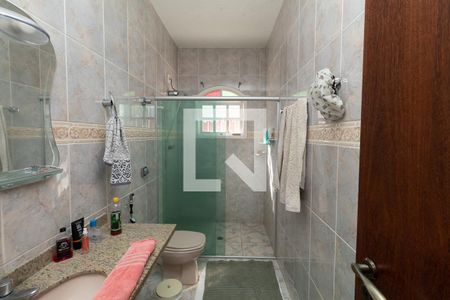 Casa à venda com 323m², 5 quartos e 5 vagasBanheiro Social