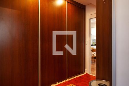 Apartamento para alugar com 100m², 2 quartos e 2 vagasCloset da suíte