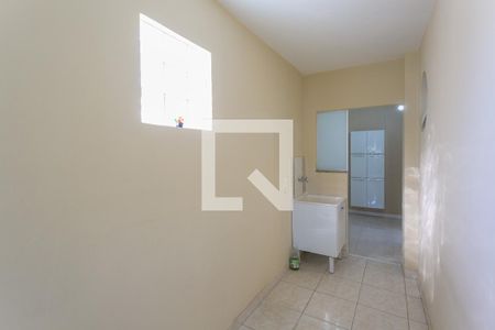 Casa para alugar com 80m², 2 quartos e 1 vagaÁrea de Serviço
