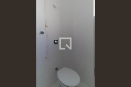 Apartamento à venda com 101m², 2 quartos e 1 vaga Apartamento à venda com 101m², 2 quartos e 1 vagaBanheiro de Serviço