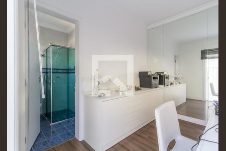 Casa para alugar com 300m², 4 quartos e 3 vagas Casa para alugar com 300m², 4 quartos e 3 vagasQuarto 1 - Suíte