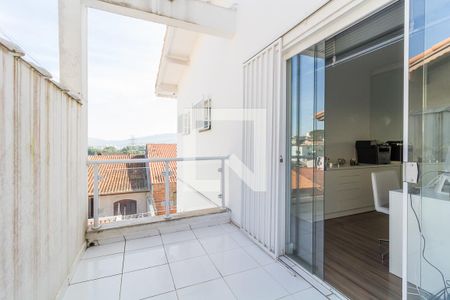 Casa para alugar com 300m², 4 quartos e 3 vagas Casa para alugar com 300m², 4 quartos e 3 vagasVaranda da Suíte 1