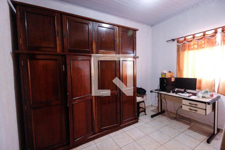 Casa à venda com 121m², 4 quartos e 2 vagasQuarto 3