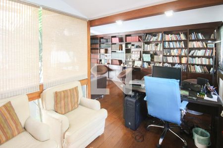 Casa de condomínio à venda com 550m², 4 quartos e 2 vagasSala 4