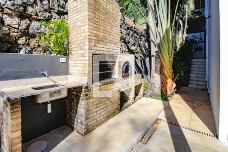 Casa de condomínio à venda com 550m², 4 quartos e 2 vagasChurrasqueira