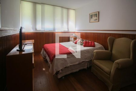 Casa de condomínio à venda com 550m², 4 quartos e 2 vagasSuíte 4