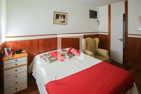 Casa de condomínio à venda com 550m², 4 quartos e 2 vagasSuíte 4