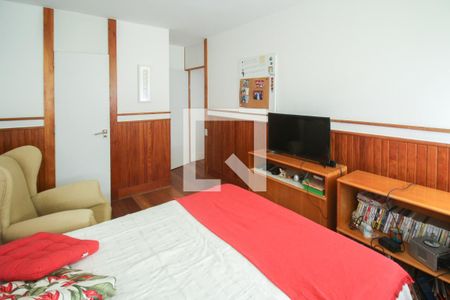 Casa de condomínio à venda com 550m², 4 quartos e 2 vagasSuíte 4