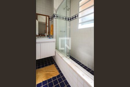 Casa de condomínio à venda com 550m², 4 quartos e 2 vagasBanheiro da Suíte 2