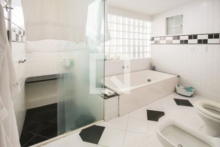 Casa de condomínio à venda com 550m², 4 quartos e 2 vagasbanheiro da Suíte Master