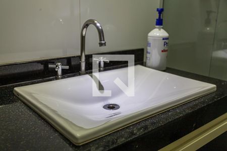 Apartamento à venda com 217m², 3 quartos e 4 vagasBanheiro da Suite 1