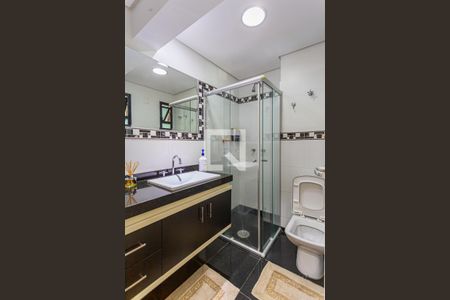 Apartamento à venda com 217m², 3 quartos e 4 vagasBanheiro da Suite 1