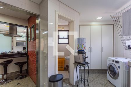 Apartamento à venda com 217m², 3 quartos e 4 vagasÁrea de Serviço