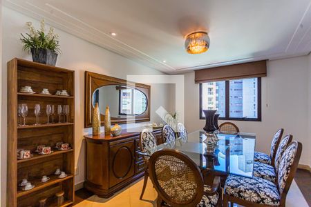 Apartamento à venda com 217m², 3 quartos e 4 vagasSala de Jantar