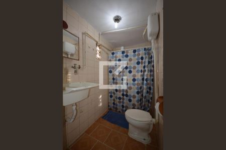 Banheiro da suite de apartamento à venda com 1 quarto, 50m² em Olaria, Rio de Janeiro