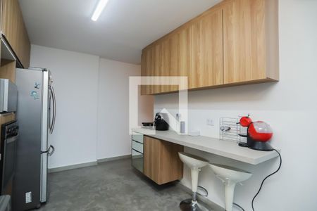 Cozinha de casa à venda com 4 quartos, 200m² em Vila Romana, São Paulo