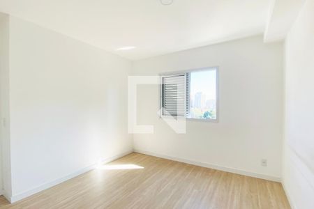 Suíte de apartamento para alugar com 2 quartos, 60m² em Jardim Tupanci, Barueri