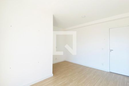 Sala de apartamento para alugar com 2 quartos, 60m² em Jardim Tupanci, Barueri