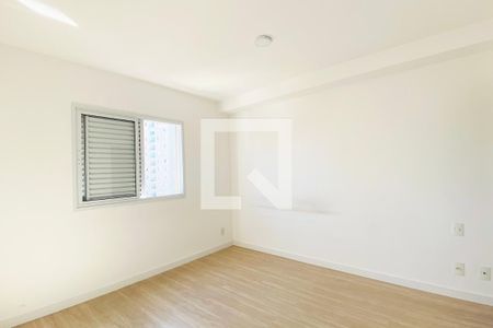 Suíte de apartamento para alugar com 2 quartos, 60m² em Jardim Tupanci, Barueri