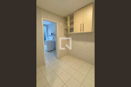 Casa de condomínio à venda com 320m², 4 quartos e 4 vagasÁrea de Serviço