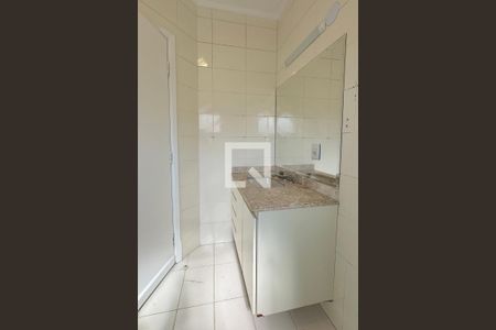 Casa de condomínio à venda com 320m², 4 quartos e 4 vagasBanheiro da Suíte 2